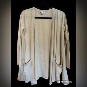 NWT women’s cardigan